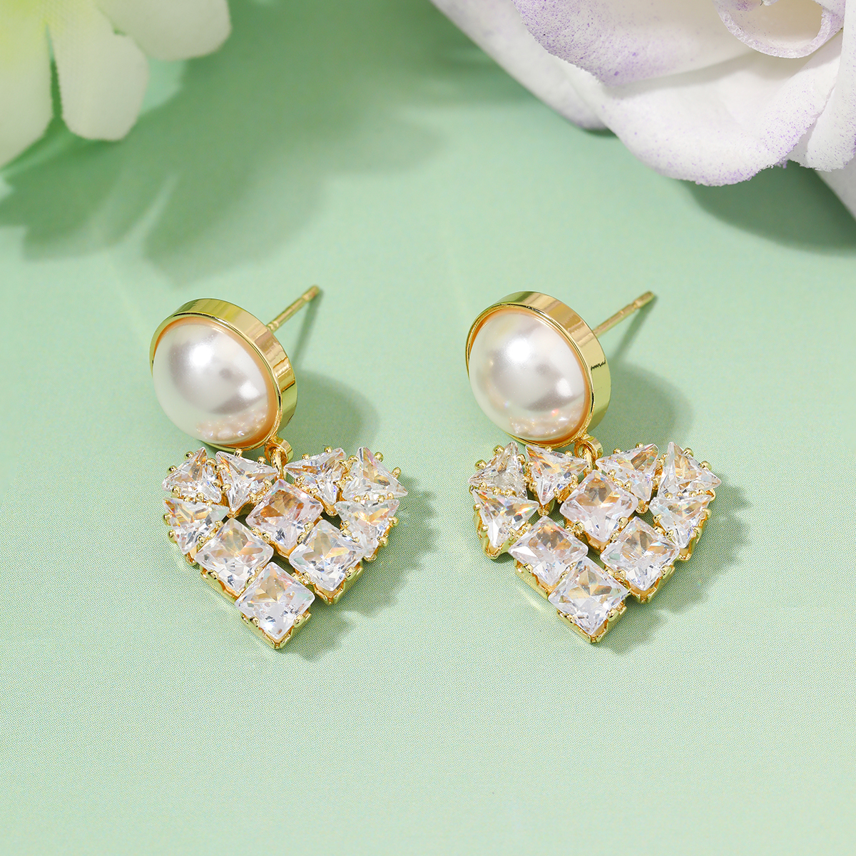 铜合金合成锆石耳饰 时尚高级感锆石爱心珠子气质耳环H303