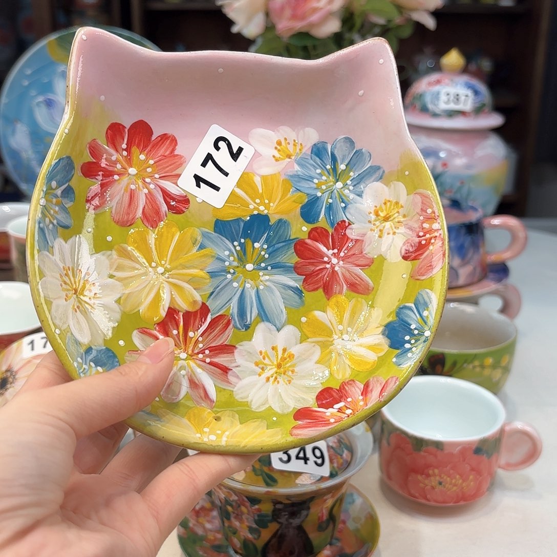 瓷片兔兔好可爱呀打