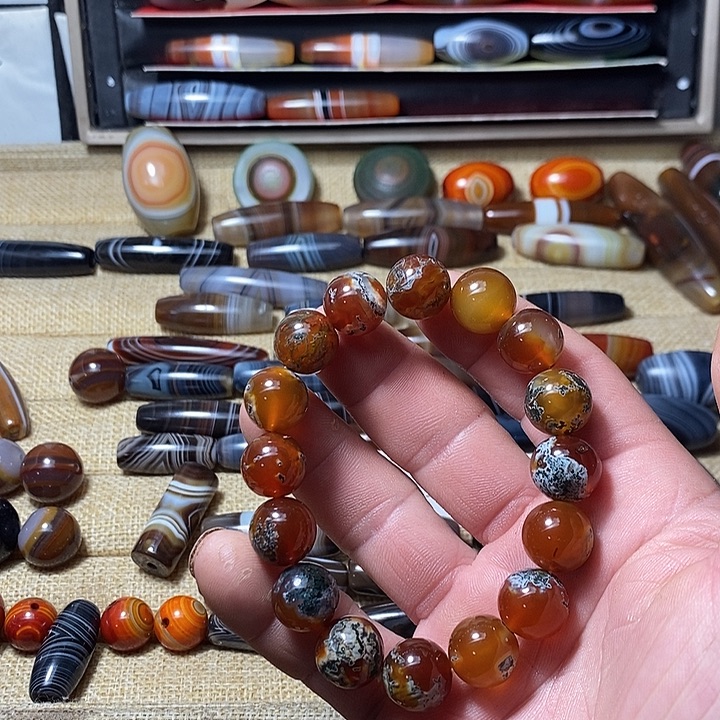 玛瑙/玉髓合金颈饰