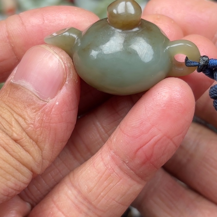 和田玉吊坠未镶嵌