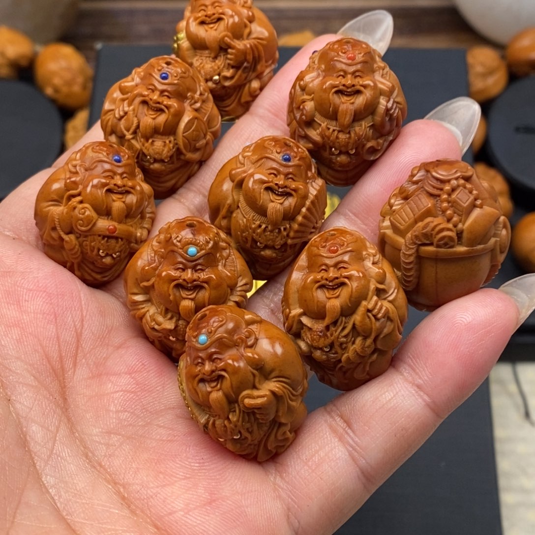 橄榄核手串橄榄核雕工艺啊啊啊