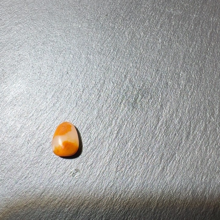 晓***晨和田玉未镶嵌珠宝奇石