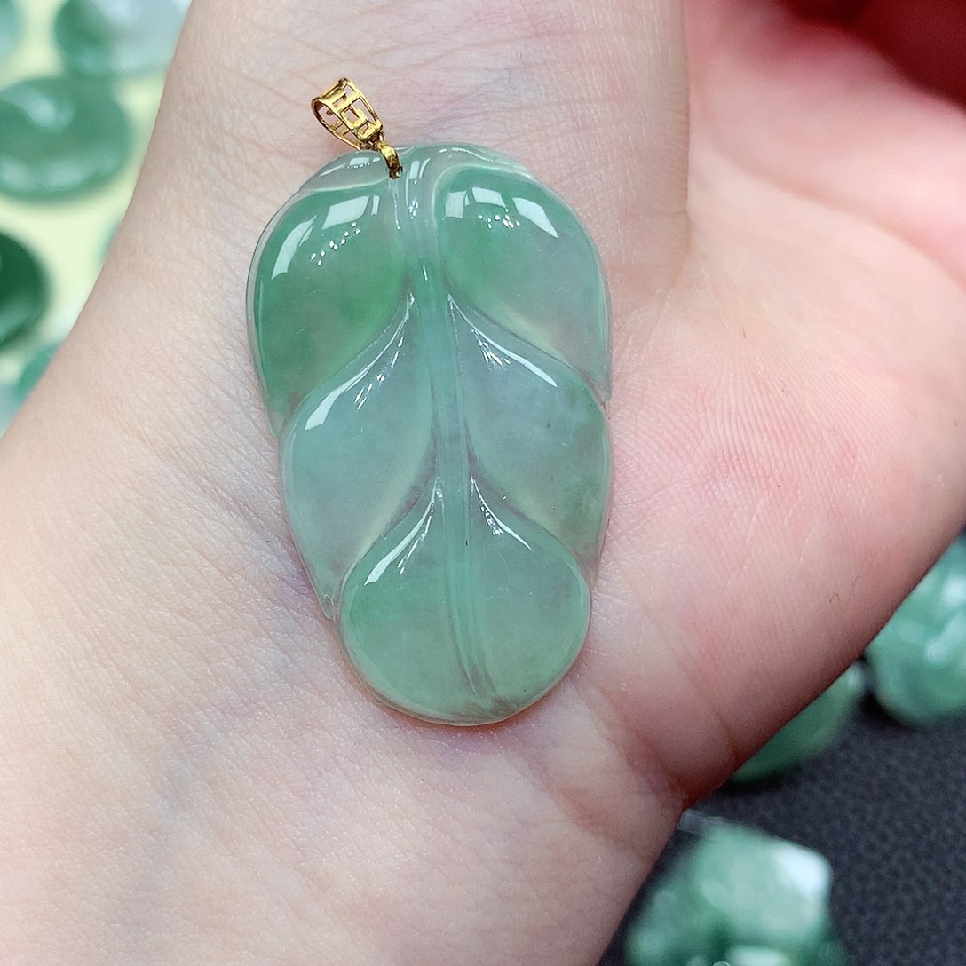 翡翠未镶嵌颈饰叶子33