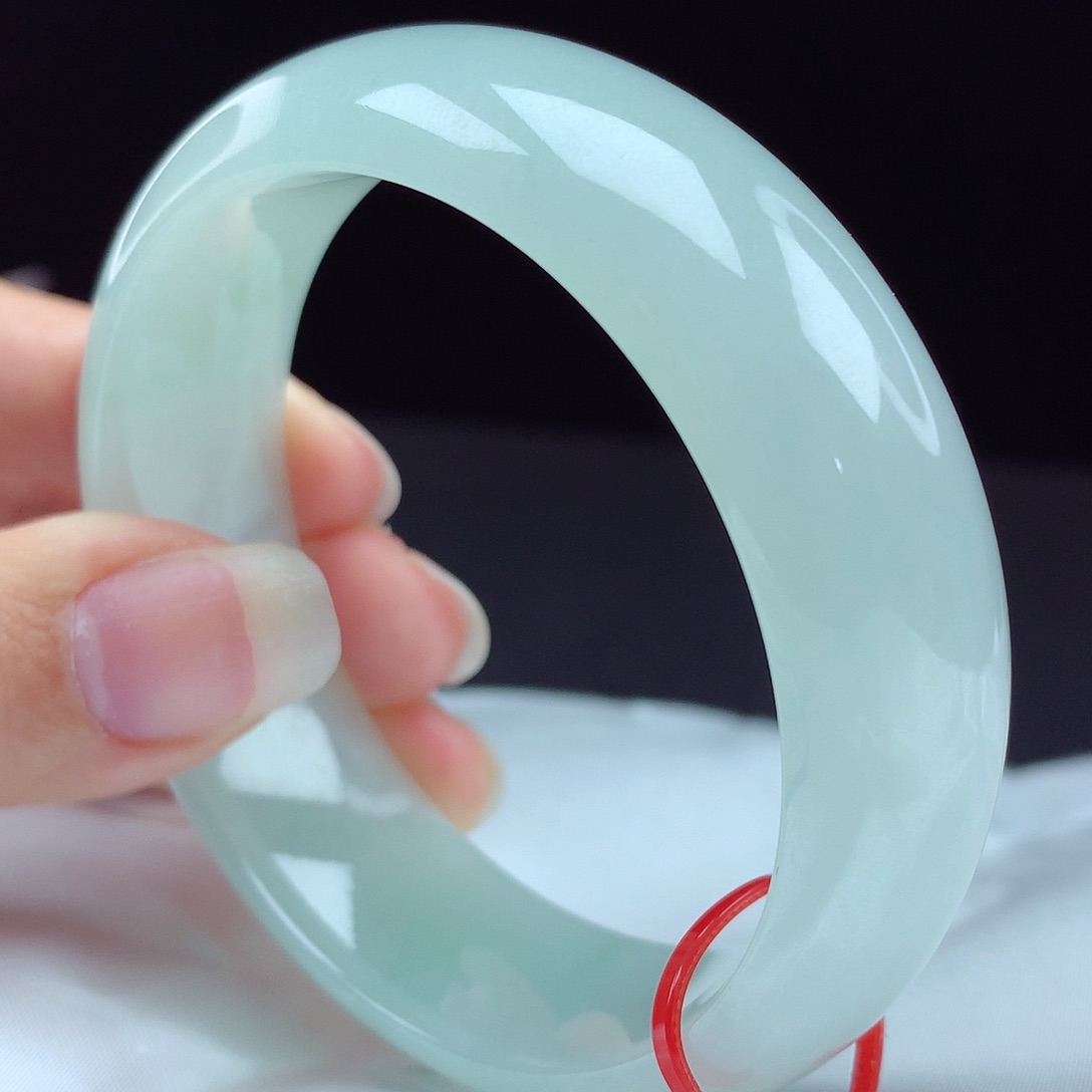 未镶嵌手镯翡翠?****?0259；