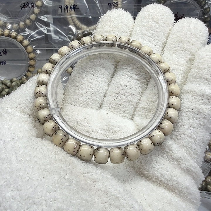 星月菩提吊坠7.5通体