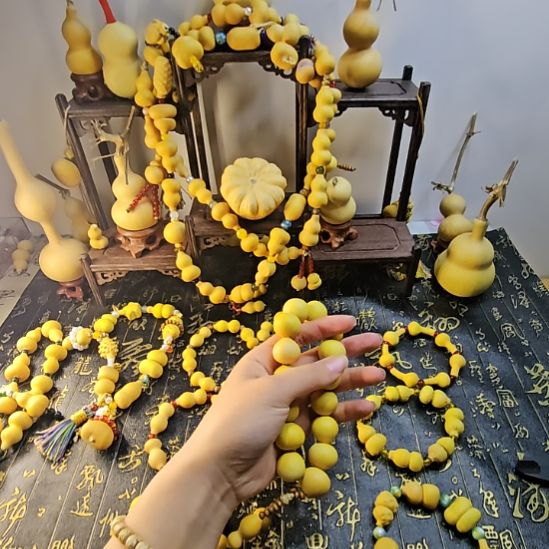 5个手串加手持水滴