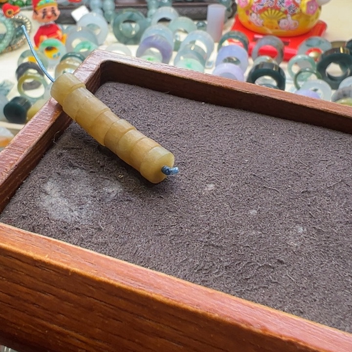 定制翡翠未镶嵌翡翠药片珠