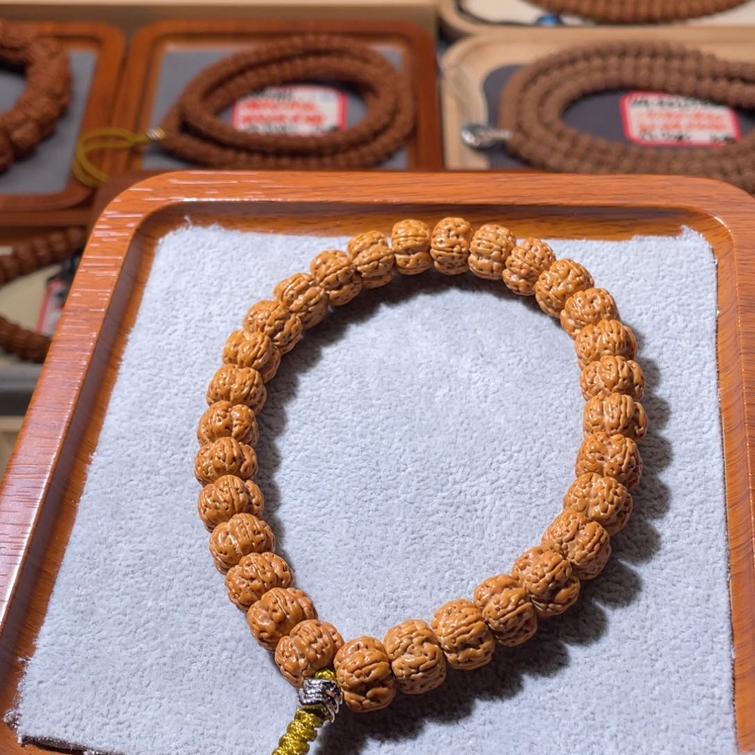 金刚菩提吊坠梅花双龙11