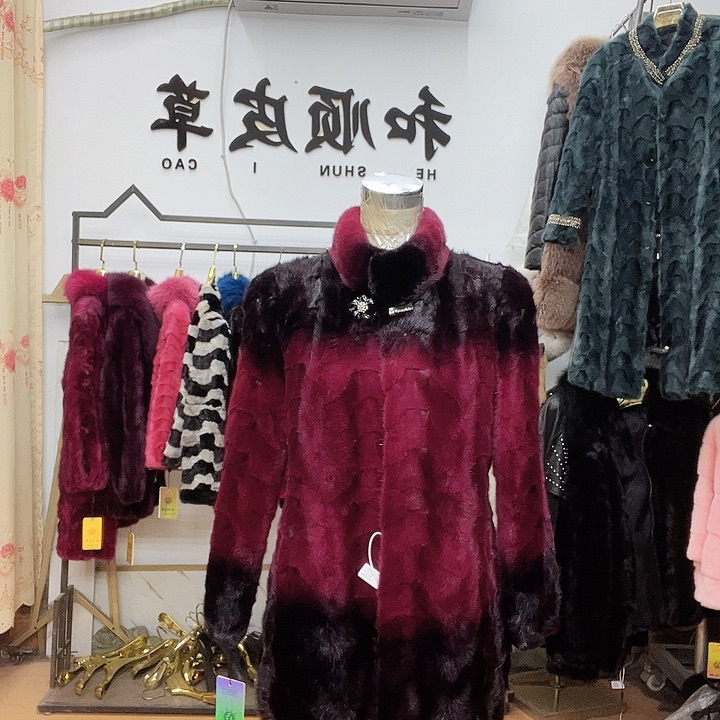 叶*商场断码拼貂衣服