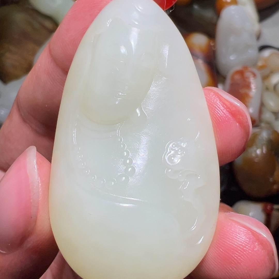 和田玉颈饰未镶嵌