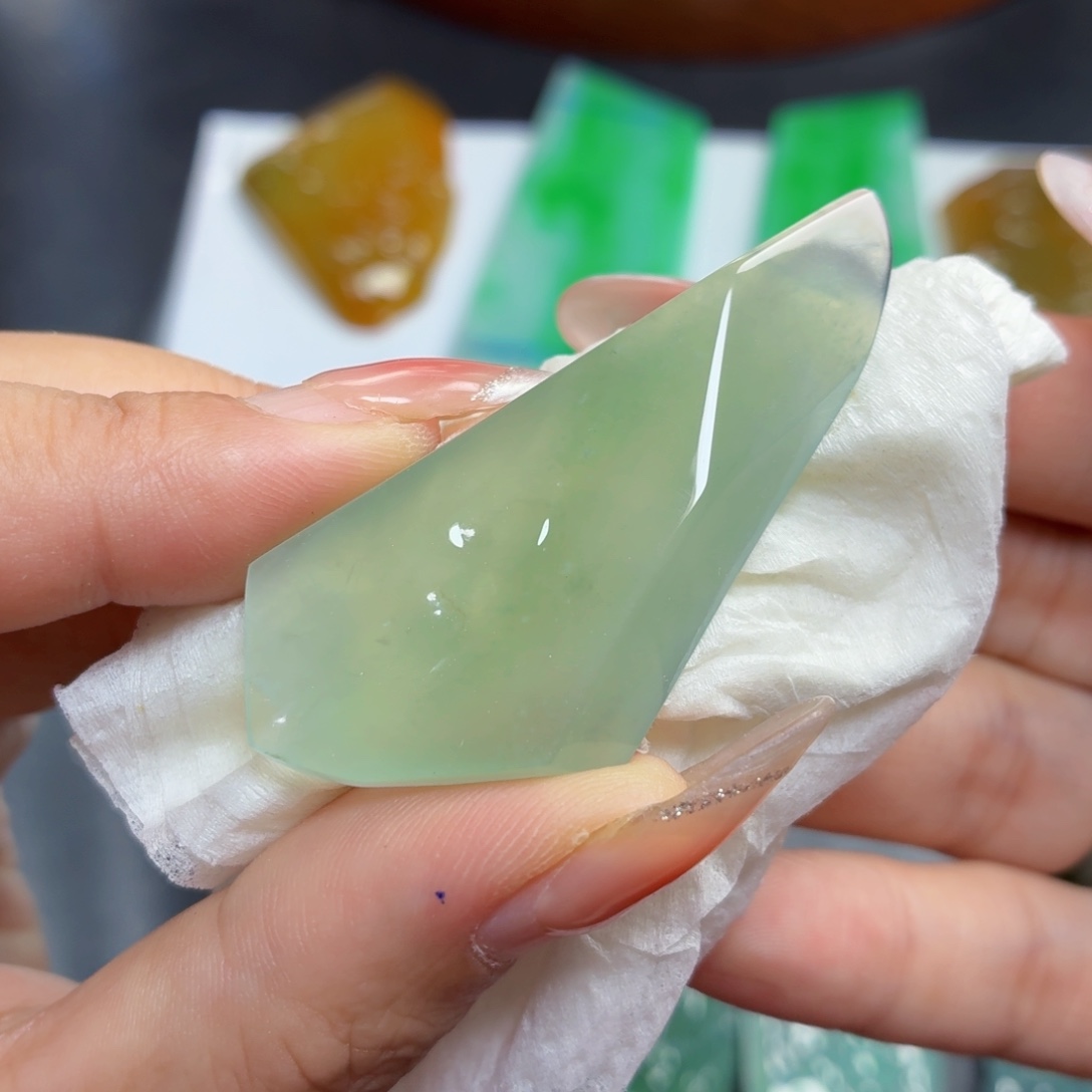 定制翡翠未镶嵌翡翠首饰