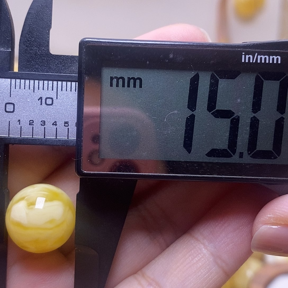 未镶嵌琥珀裸石蜜蜡圆珠