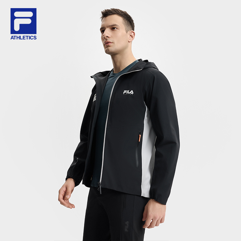 FILA斐乐运动冲锋衣男士春季新款防水透湿连帽外套A11M518702F