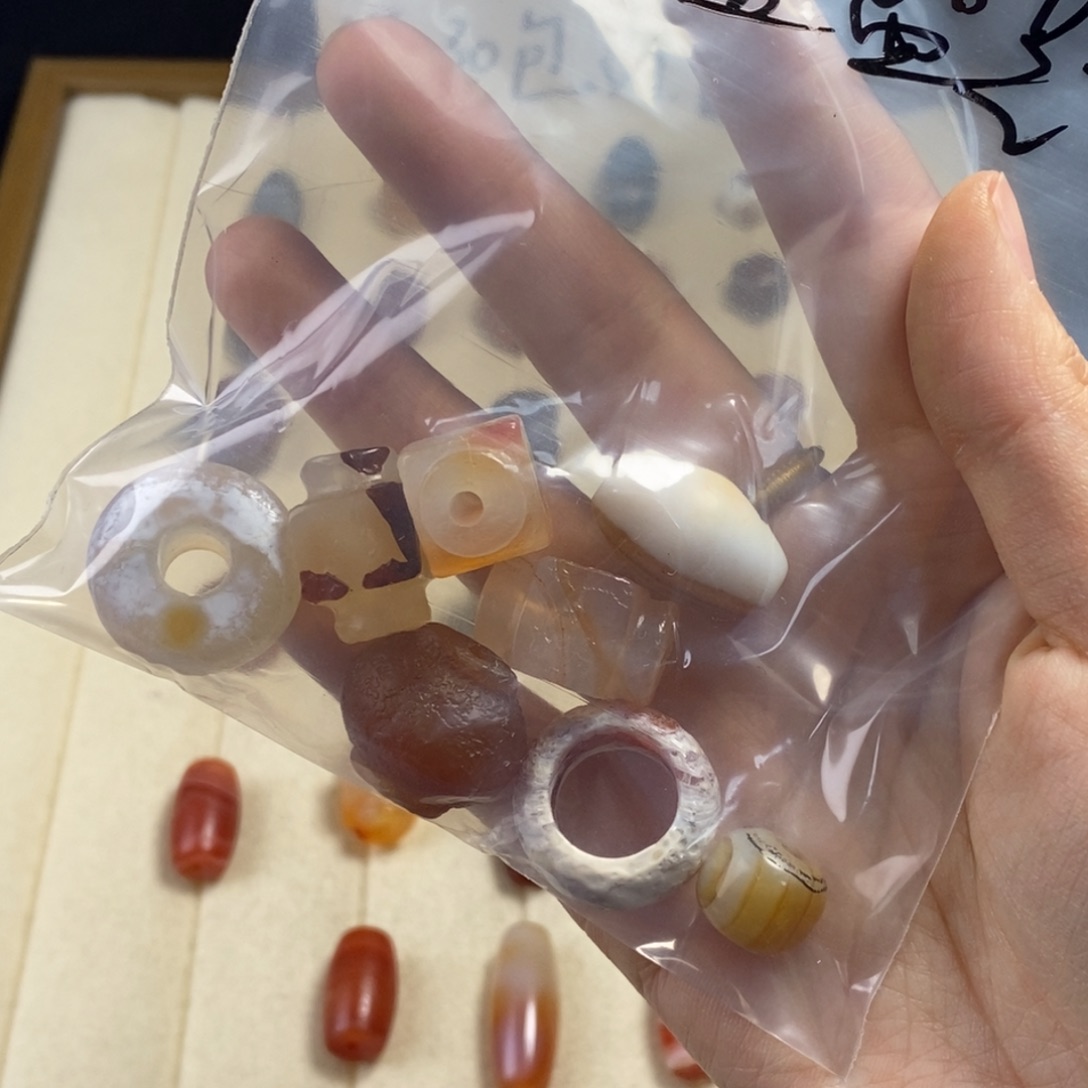 福****玛瑙/玉髓未镶嵌颈饰