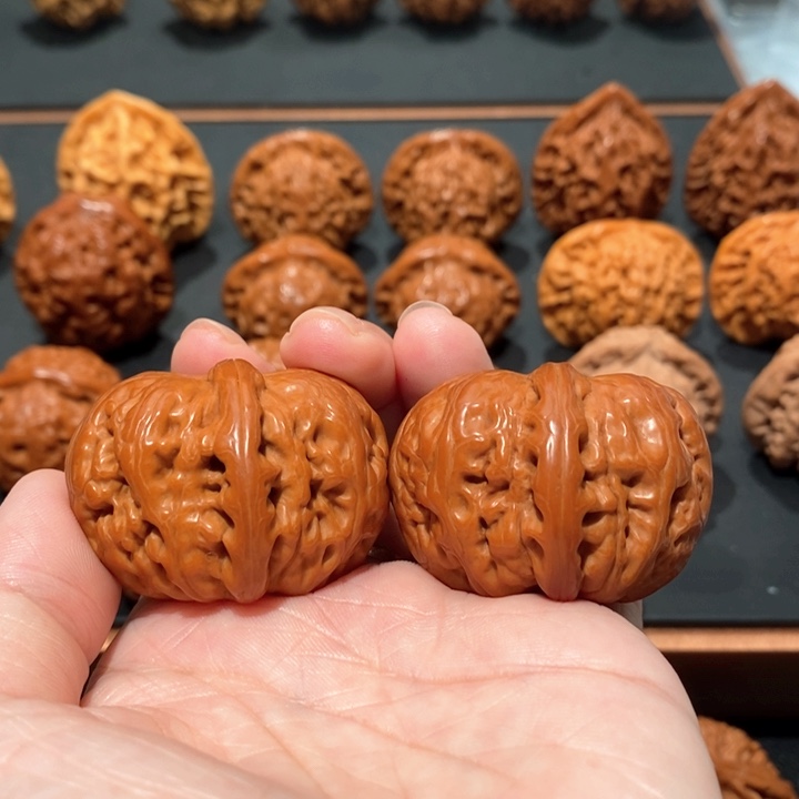 文玩核桃吊坠张*翼元宝78