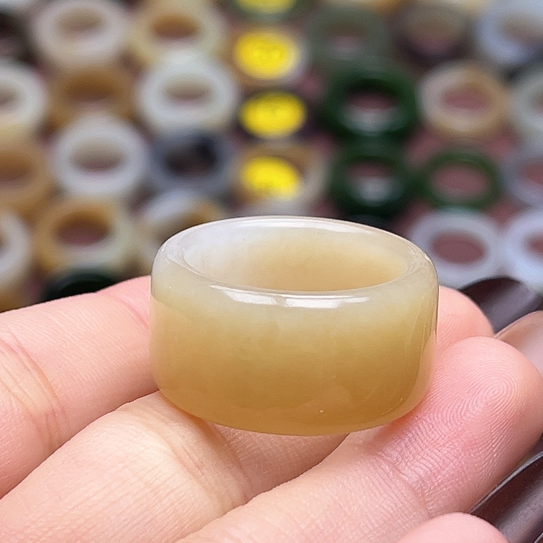 ＾***＾和田玉未镶嵌戒指19.0