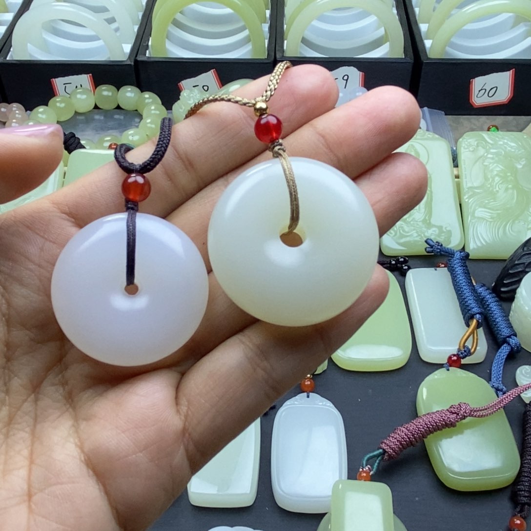 纯**宝天然青海时尚平安扣