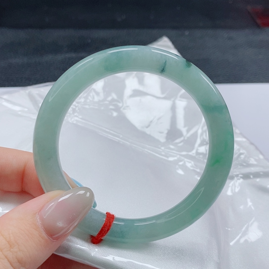 【闪购商品】未镶嵌手镯（圆镯）翡翠494号