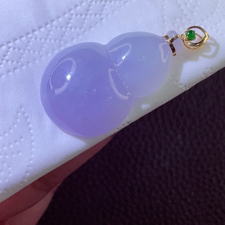 翡翠18K金镶嵌颈饰翡翠