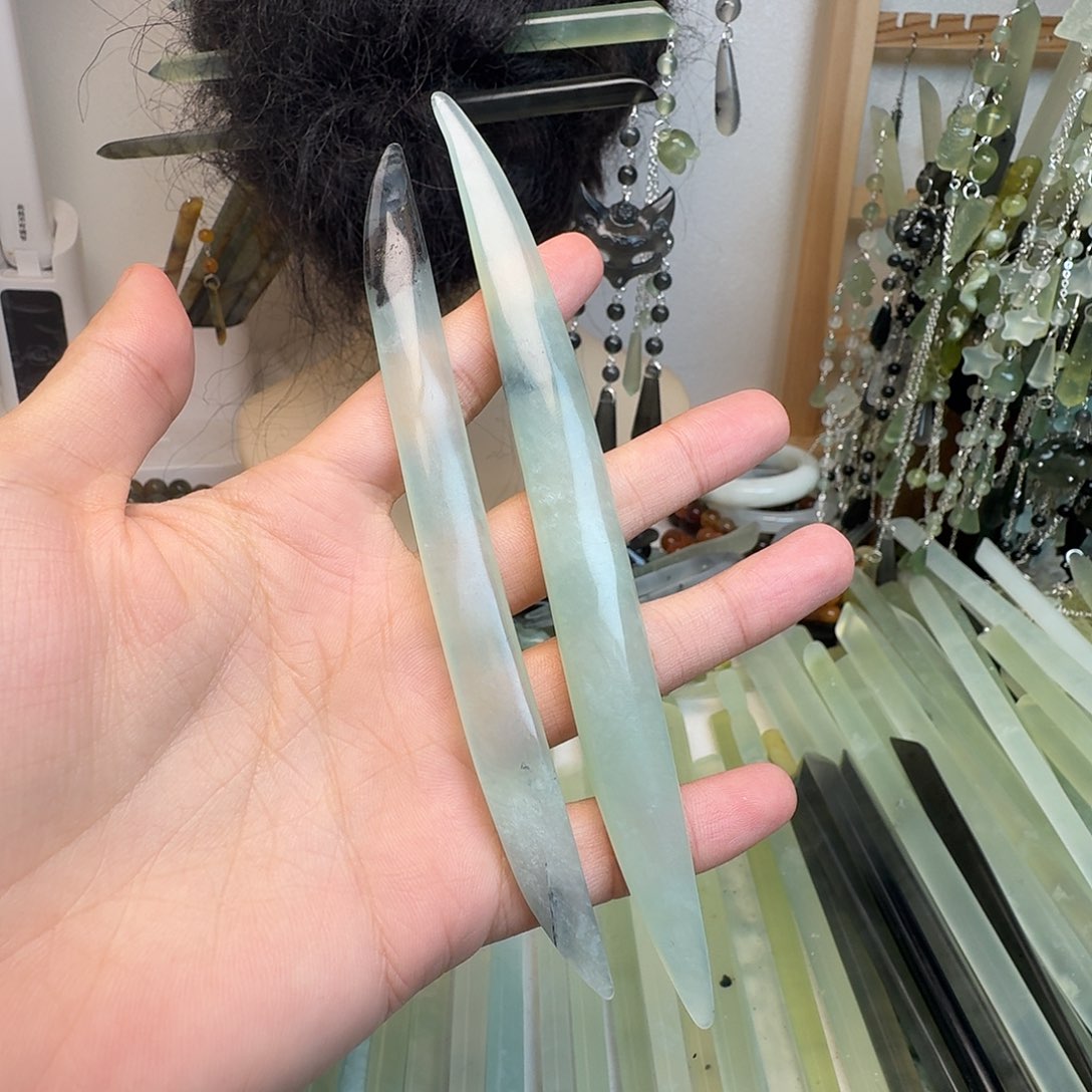 蛇纹石玉合金发饰2支，炸