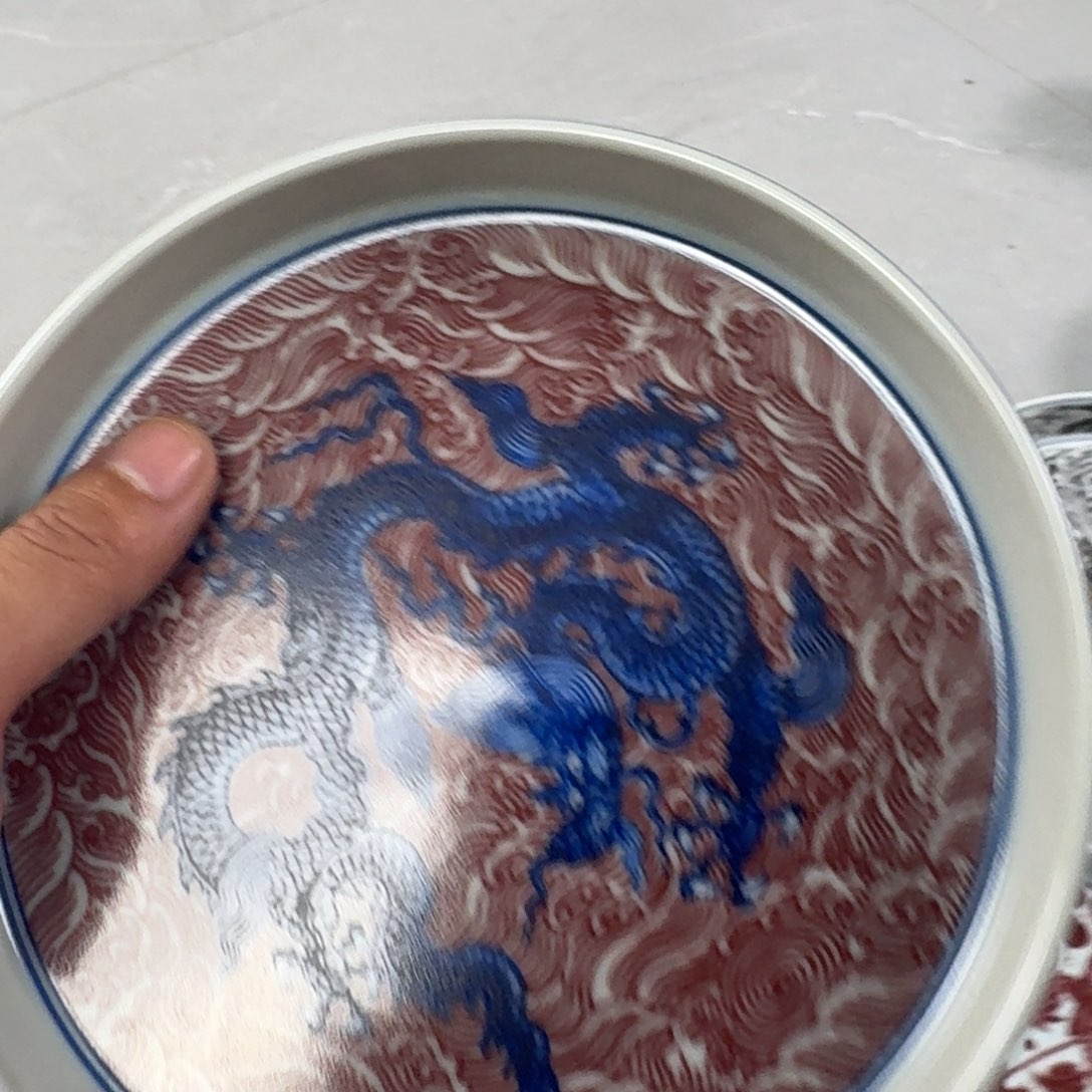 摆件釉里红海水龙小壶承微瑕