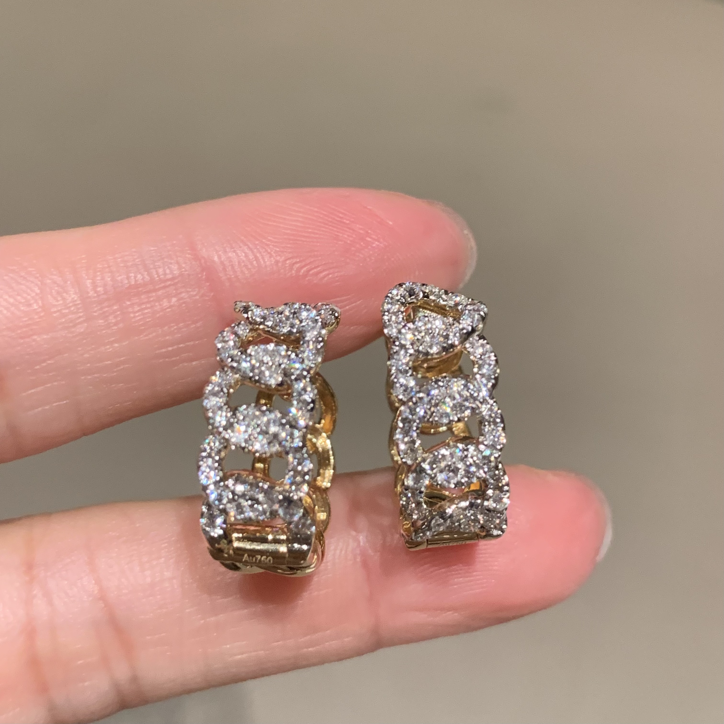 18k金钻石链条环扣耳扣耳环