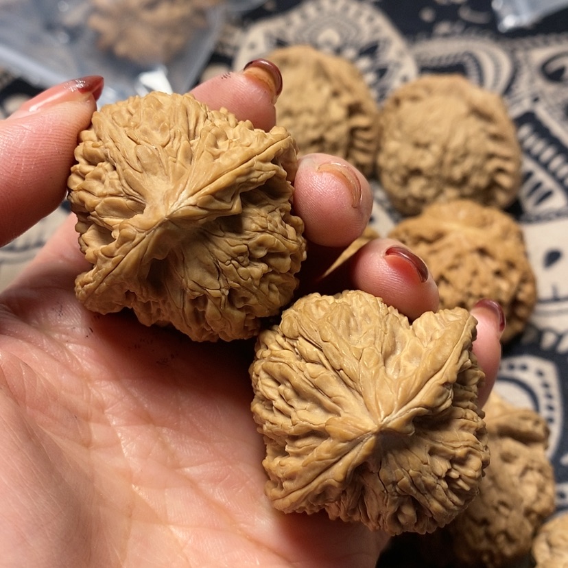 【闪购商品】文玩核桃吊坠崖*南疆石