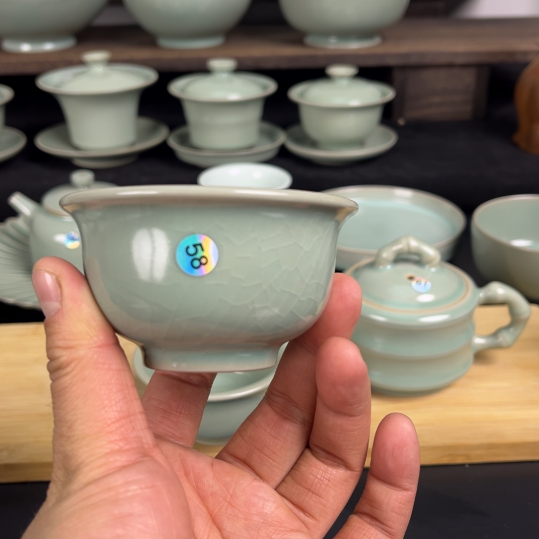 【闪购商品】手工开片压手仿古釉