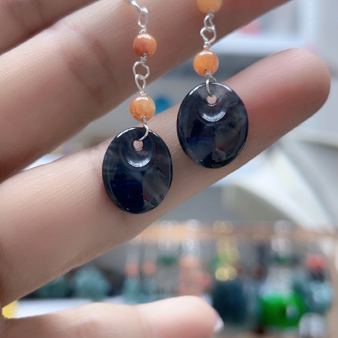 翡翠未镶嵌颈饰耳坠