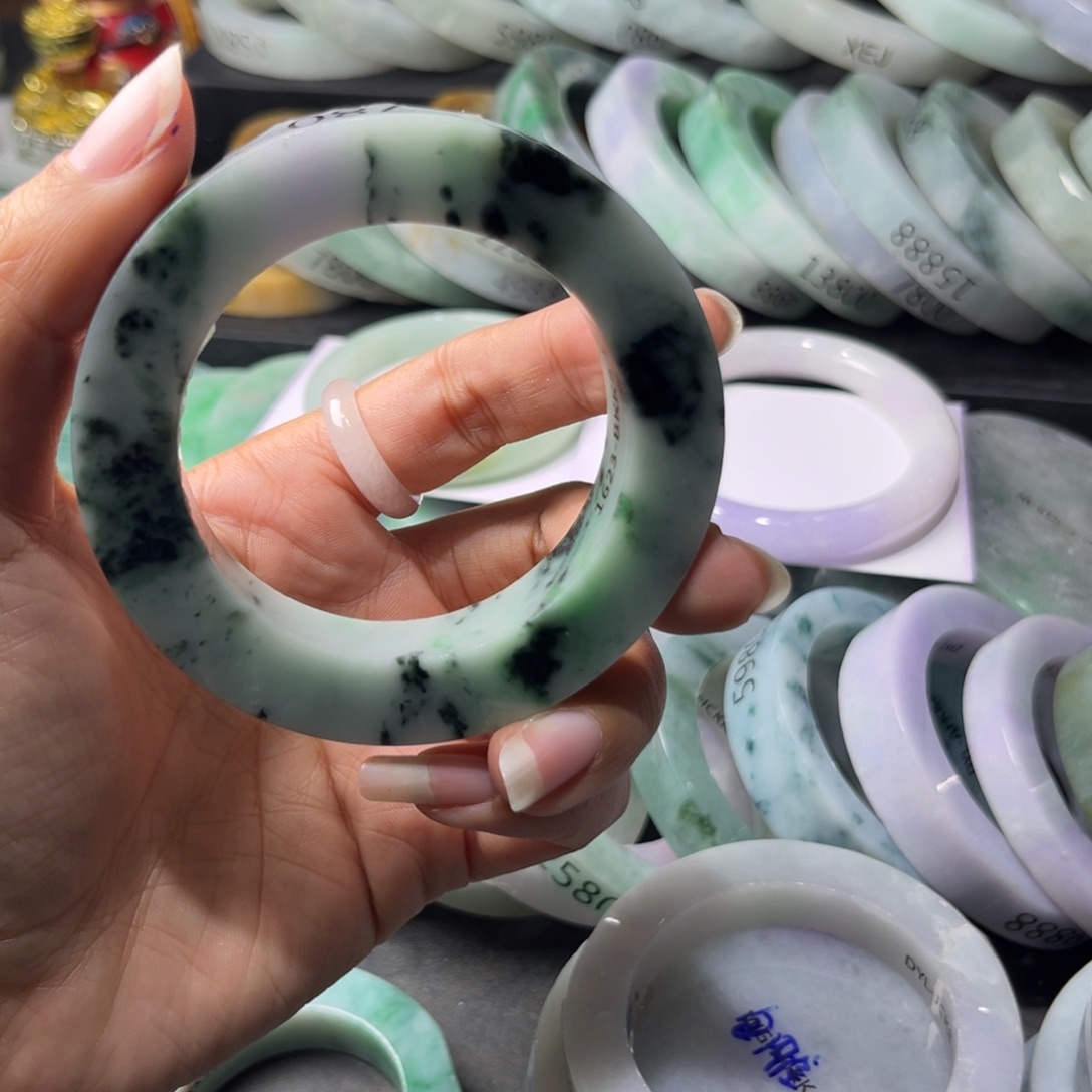 定制翡翠手镯未镶嵌