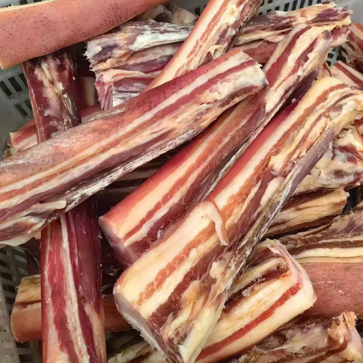 大别山黑毛猪五花咸肉传统风味美食