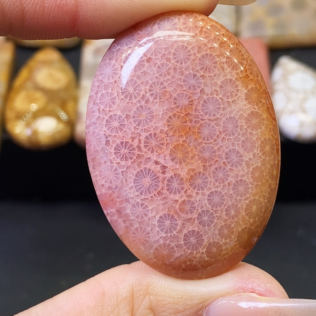 硅化玉颈饰合金柠**•