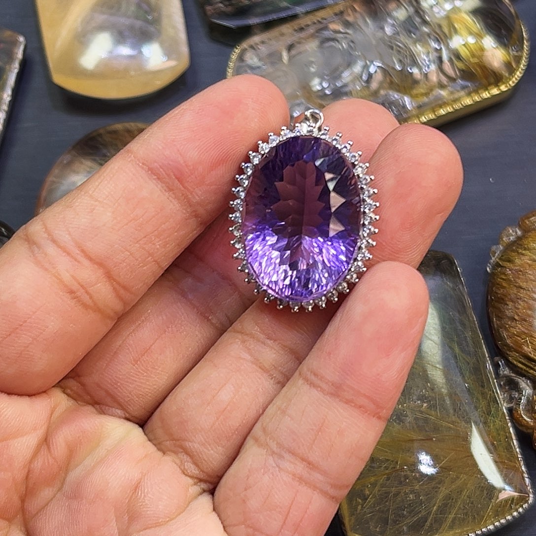 水晶未镶嵌颈饰紫晶钻切