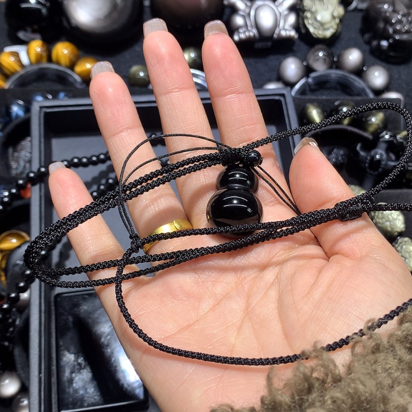 【闪购商品】黑曜岩未镶嵌颈饰椰*糖