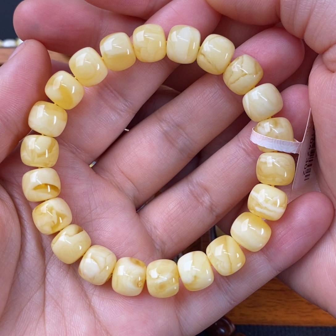 蜜蜡裸石未镶嵌M*?蜜蜡