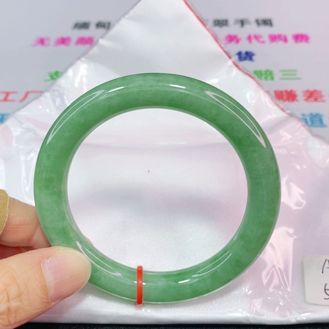 未镶嵌手镯翡翠5556圈口圆条