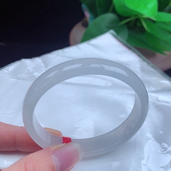 翡翠手镯未镶嵌     贵妃55 白月光