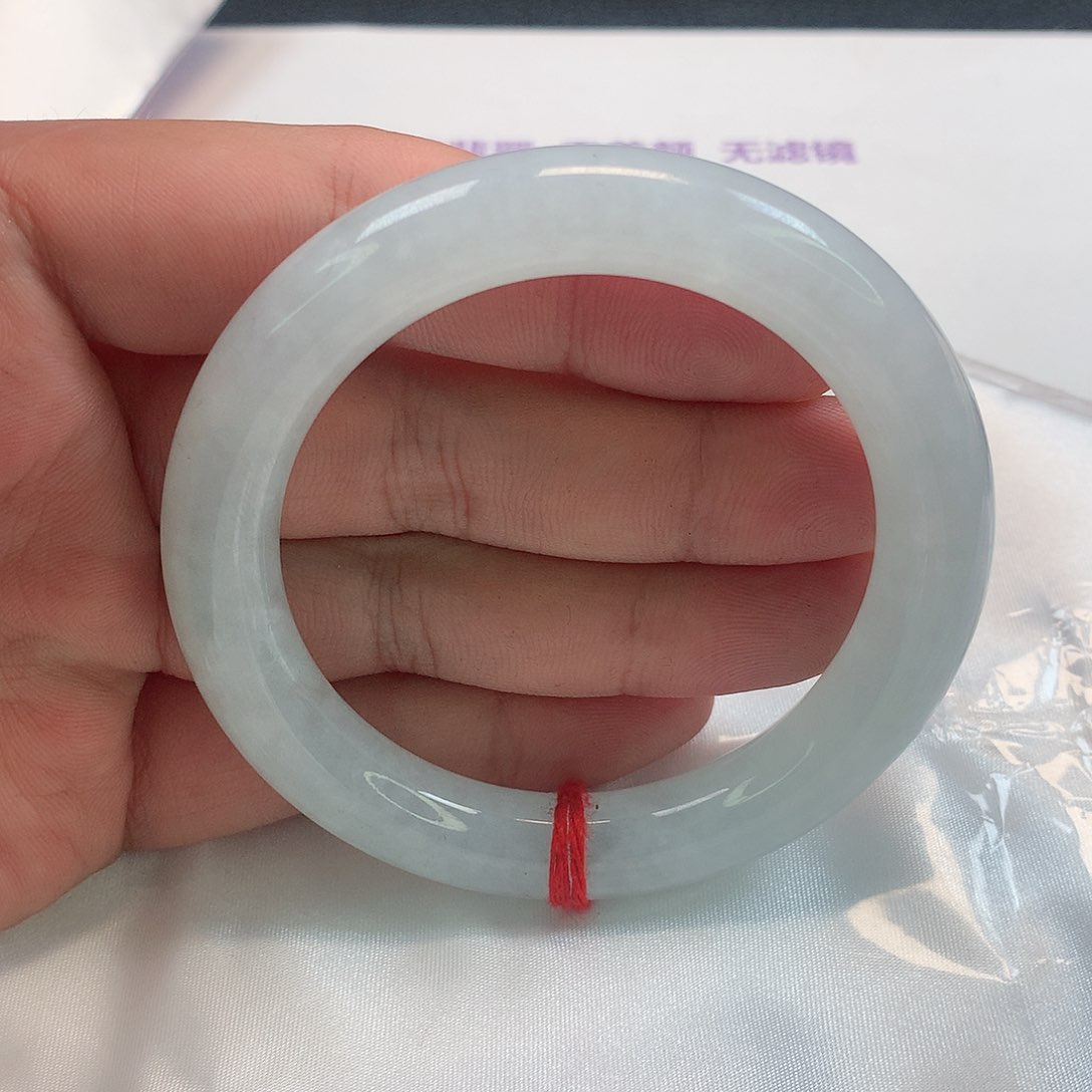 翡翠手镯（圆镯）未镶嵌304号