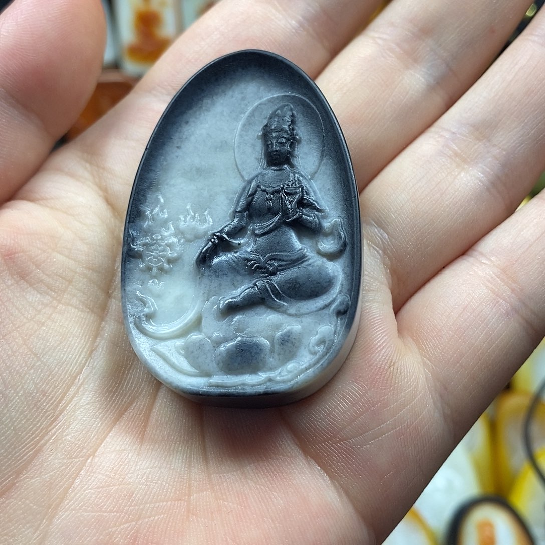 用***2和田玉未镶嵌颈饰