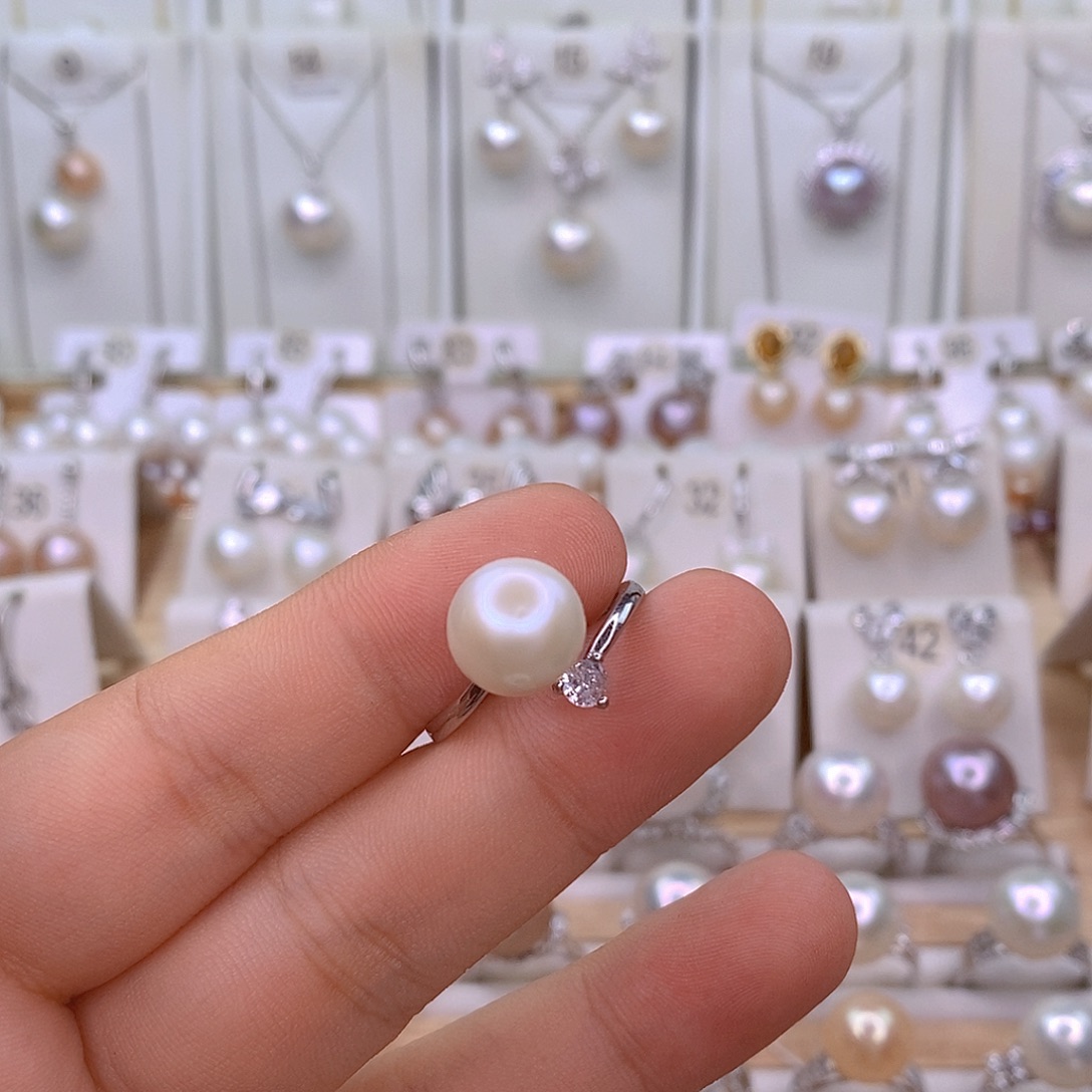 未镶嵌淡水珍珠耳饰