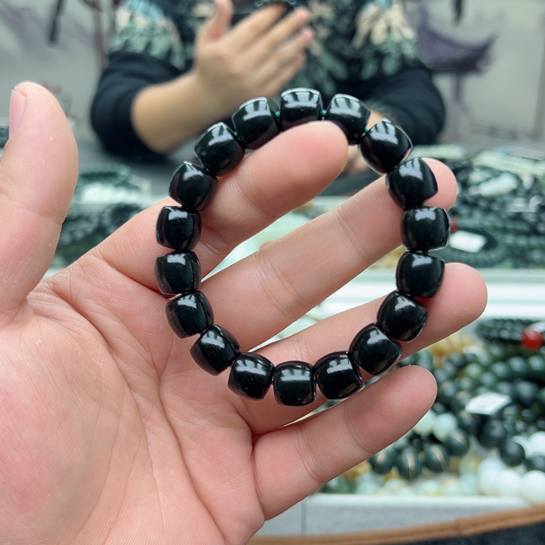 和田玉手串未镶嵌