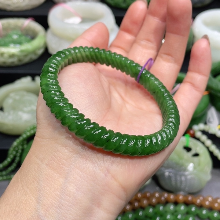 和田玉手镯58圈口 编号9未镶嵌