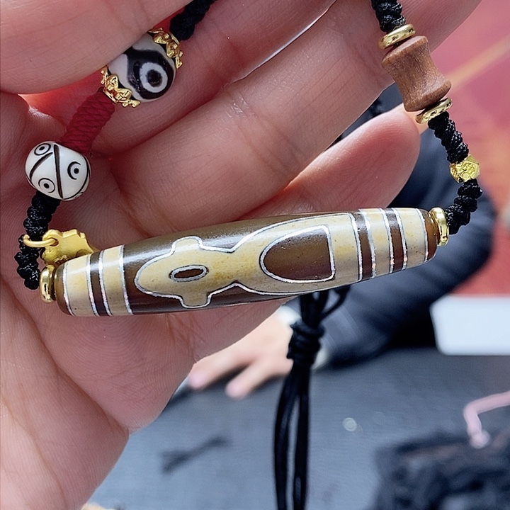 玛瑙/玉髓颈饰合金