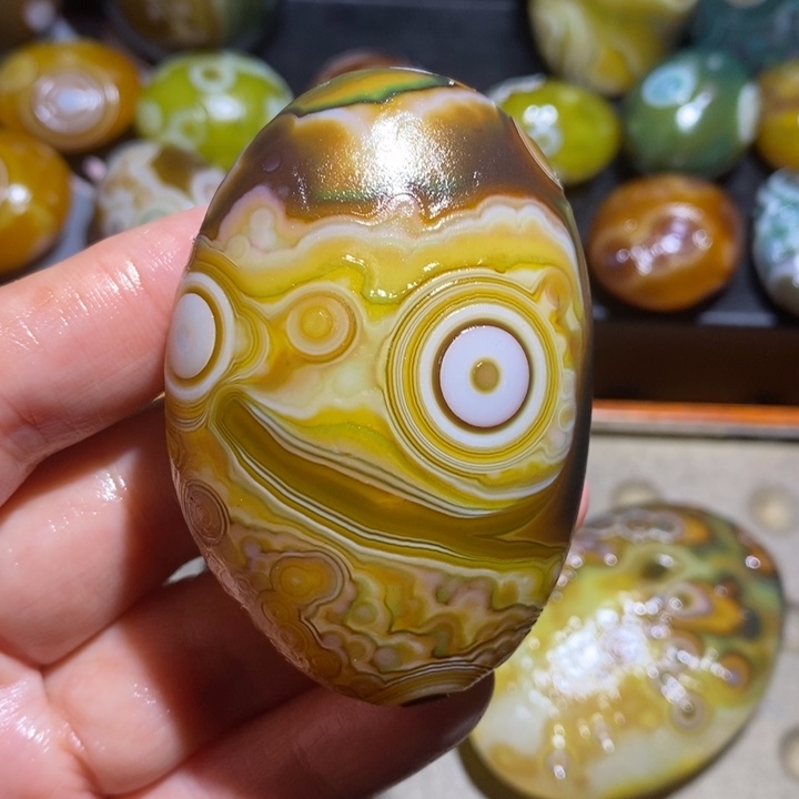 玛瑙/玉髓未镶嵌珠宝半成品