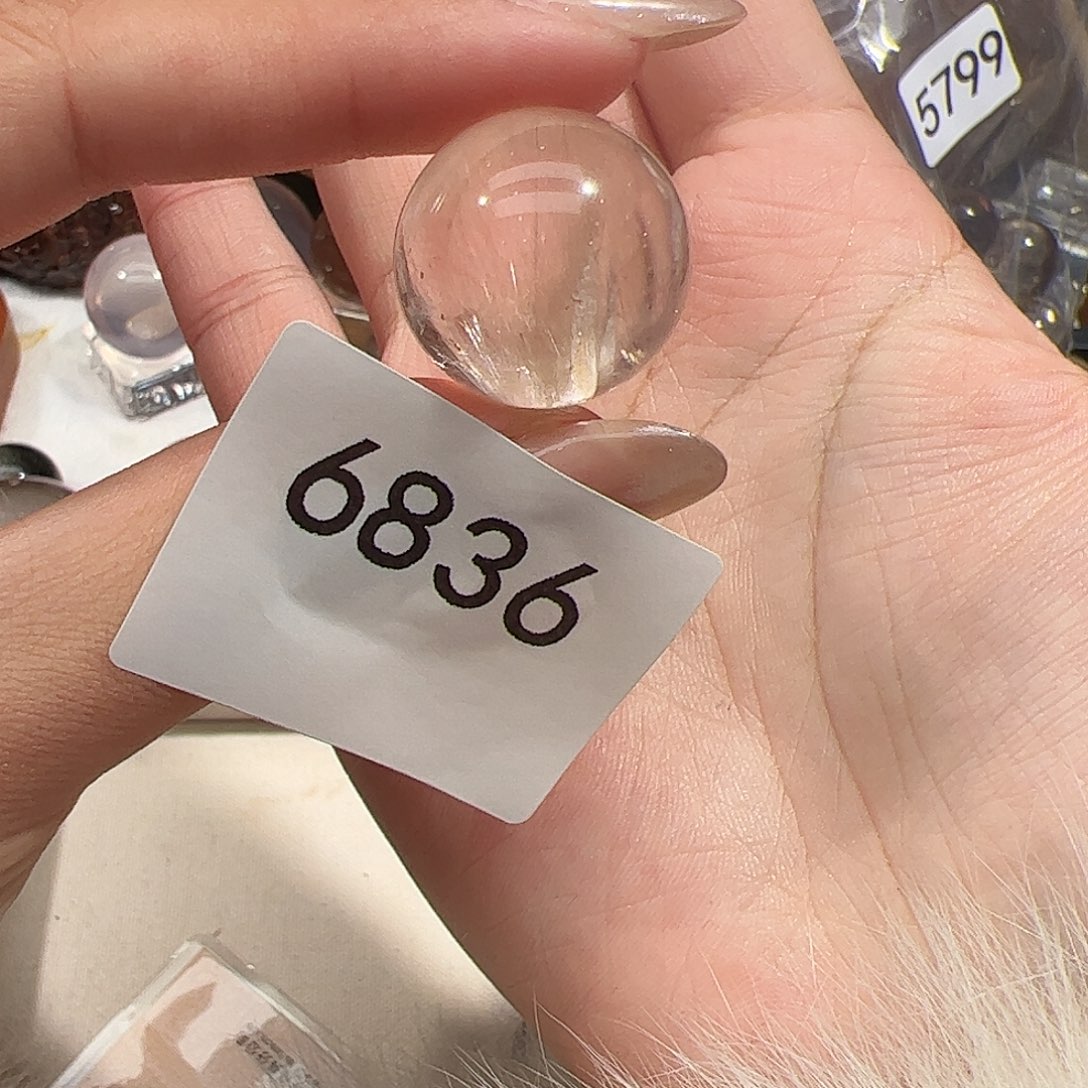 水晶未镶嵌大型摆件（非配饰）