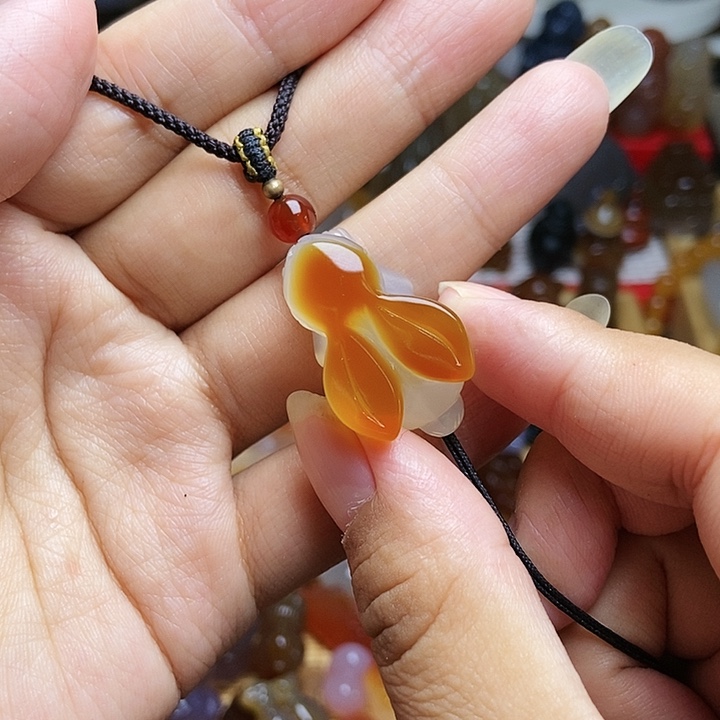 未镶嵌颈饰玛瑙/玉髓