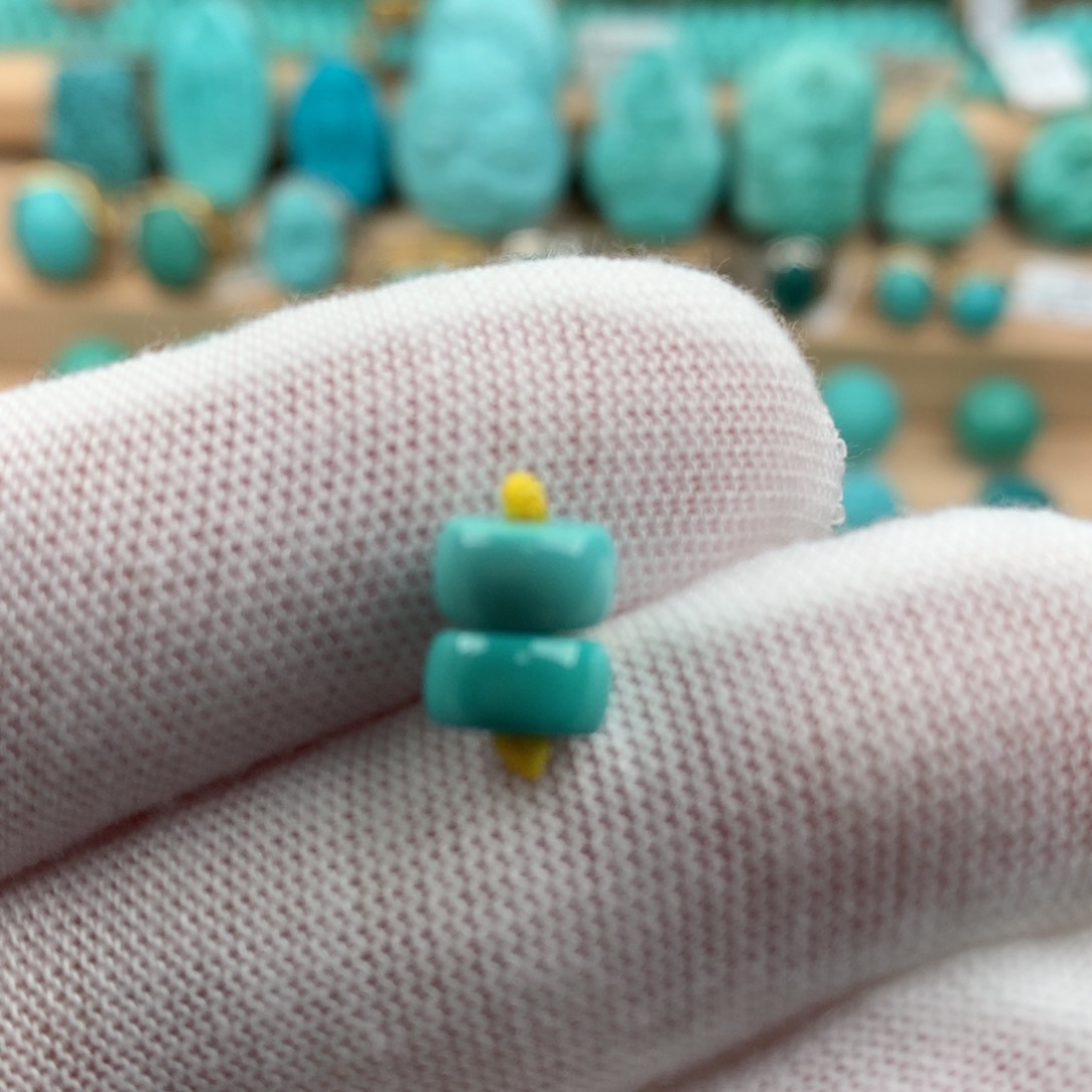 绿松石配饰未镶嵌