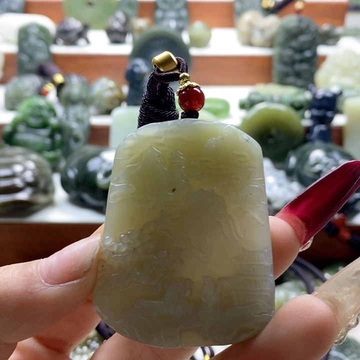 和田玉颈饰未镶嵌