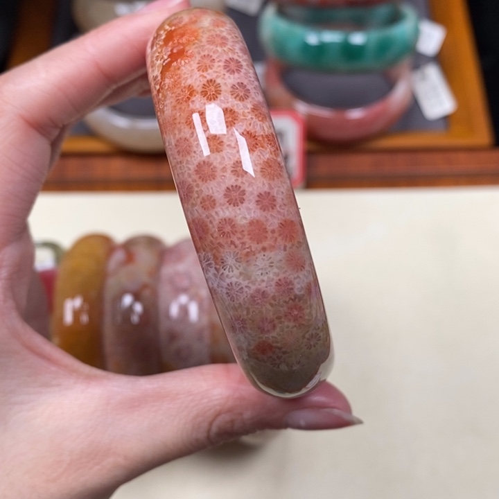 硅化珊瑚（珊瑚玉）手镯未镶嵌E***g