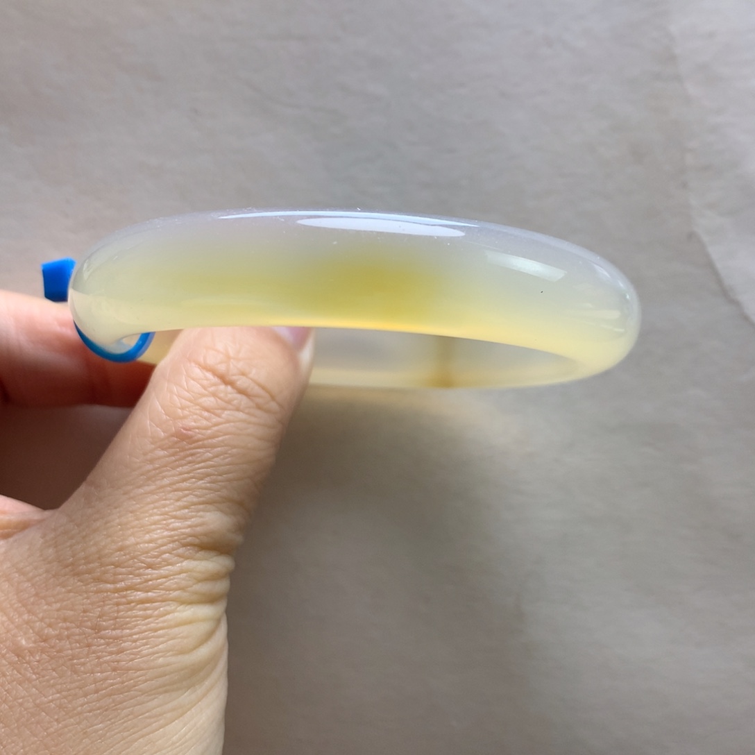 玛瑙/玉髓手镯未镶嵌56